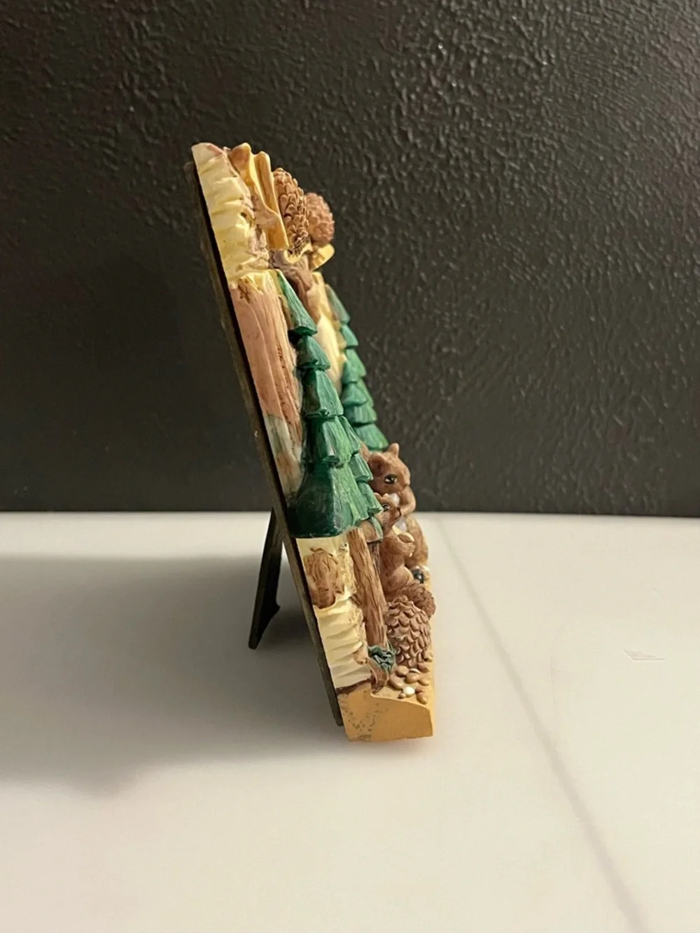 Lake Tahoe Squirrel & Pinecone Resin free-standing 3D Frame - Brown/Green
